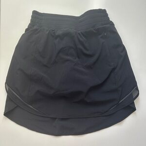 Lululemon Hotty hot high rise skirt-Size 4